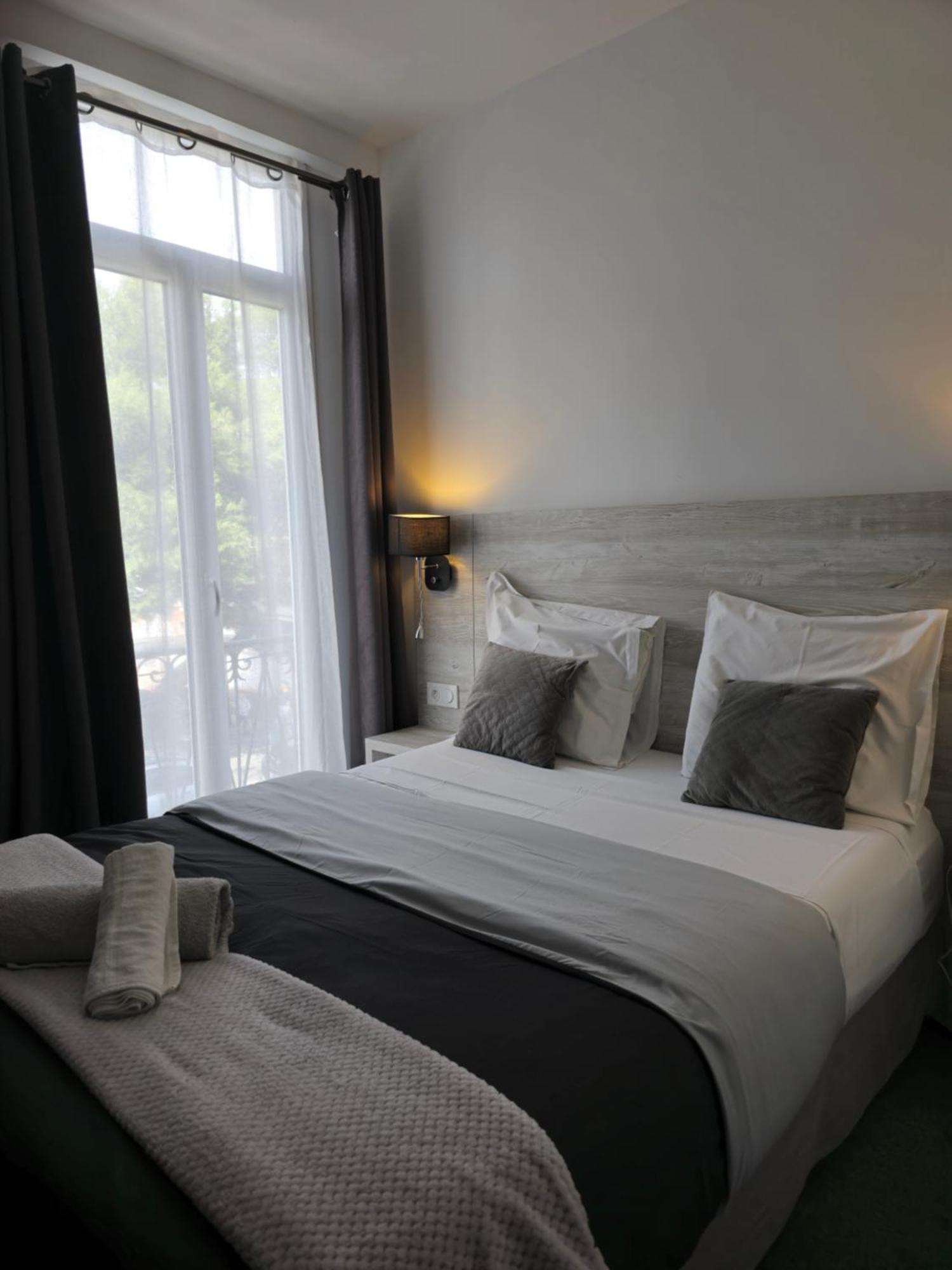 Hotel L'Alsace-Gare Sncf Нарбонна Экстерьер фото